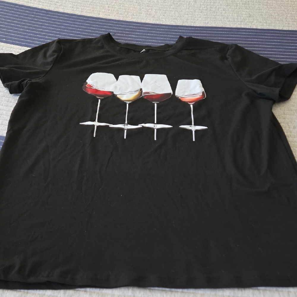 Black Short Sleeve Tee with Wine Glass Print....Nwot